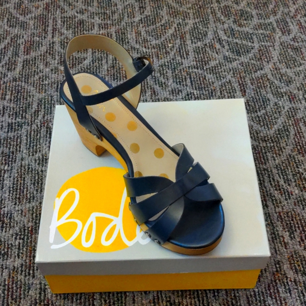 Boden navy clog sandal
